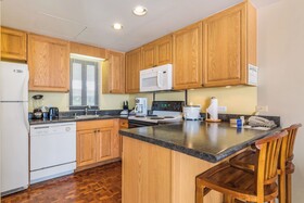 Royal Sea Cliff Kona by Outrigger