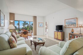 Royal Sea Cliff Kona by Outrigger
