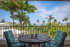 Royal Sea Cliff Kona by Outrigger