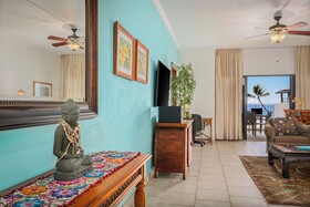 Royal Sea Cliff Kona by Outrigger