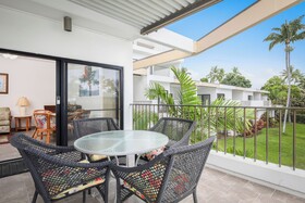 Royal Sea Cliff Kona by Outrigger