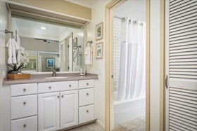 Royal Sea Cliff Kona by Outrigger