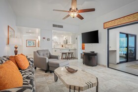 Royal Sea Cliff Kona by Outrigger