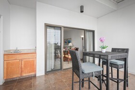 Royal Sea Cliff Kona by Outrigger