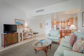 Royal Sea Cliff Kona by Outrigger