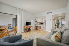 Royal Sea Cliff Kona by Outrigger