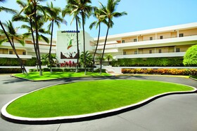 Royal Sea Cliff Kona by Outrigger