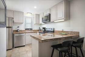 Royal Sea Cliff Kona by Outrigger