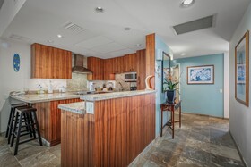 Royal Sea Cliff Kona by Outrigger