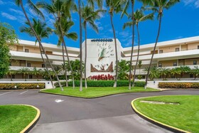 Royal Sea Cliff Resort by Wyndham