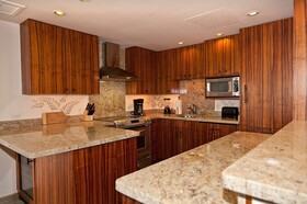 The Royal Sea Cliff Resort