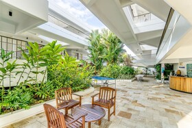 The Royal Sea Cliff Resort