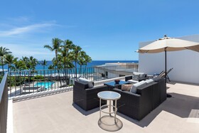 The Royal Sea Cliff Resort