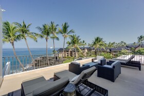 The Royal Sea Cliff Resort