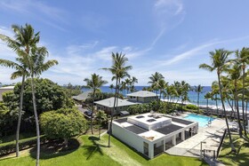 The Royal Sea Cliff Resort