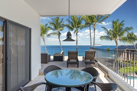 The Royal Sea Cliff Resort