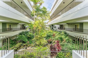 The Royal Sea Cliff Resort