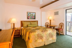 Uncle Billys Kona Bay Hotel