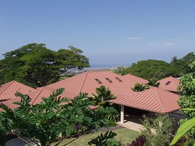 Villa Quatro and Hale Pinao