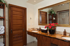 Villa Quatro and Hale Pinao