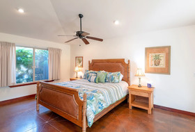 Villa Quatro and Hale Pinao