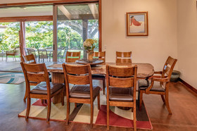 Villa Quatro and Hale Pinao