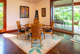 Villa Quatro and Hale Pinao