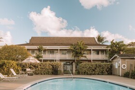 Plantation Hale Suites