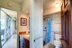 Kamaole Nalu Oceanfront Resort