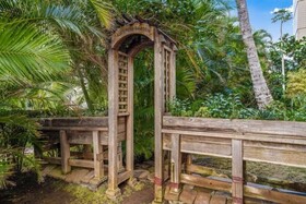 Kamaole Nalu Oceanfront Resort