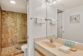 Maui Banyan by Castle Resorts & Hotels