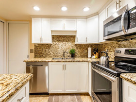 Maui Banyan by Vacation Rental Pros