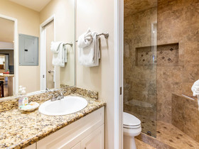 Maui Banyan by Vacation Rental Pros