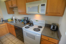 Menehune Shores by Vacation Rental Pros