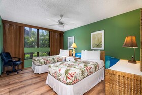 Kona Surf & Racquet Club