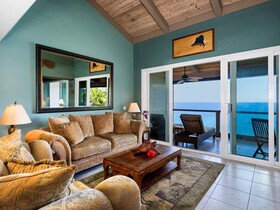 Kona Surf & Racquet Club