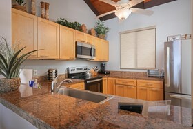 Kona Surf & Racquet Club