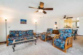 Kona Surf & Racquet Club