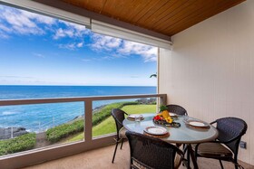 Kona Surf & Racquet Club