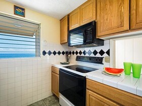 Kona Surf & Racquet Club