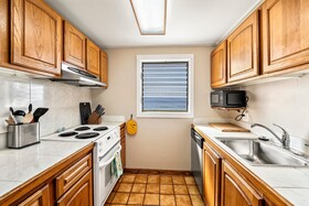 Kona Surf & Racquet Club