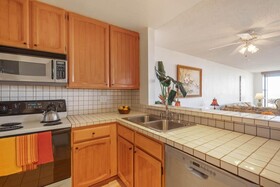 Kona Surf & Racquet Club