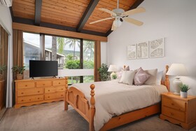 Kona Surf & Racquet Club