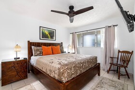 Kona Surf & Racquet Club