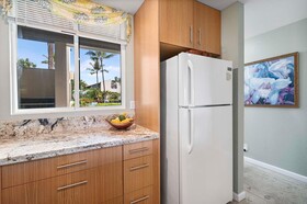 Kona Surf & Racquet Club