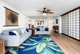 Kona Surf & Racquet Club