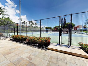 Kona Surf & Racquet Club