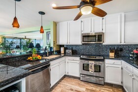 Kona Surf & Racquet Club