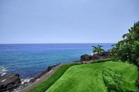 Kona Surf & Racquet Club