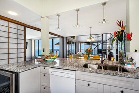 Kona Surf & Racquet Club